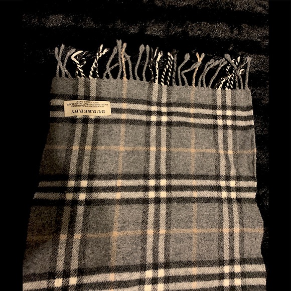 Burberry Accessories - Burberry Gray Nova Scarf